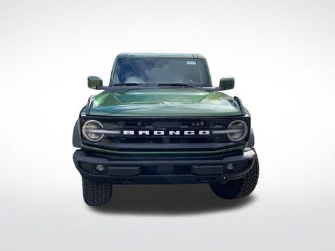 New 2025 Ford Bronco Outer Banks w/ Sasquatch Package image 14