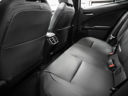 Certified 2025 Lexus UX 300h FWD w/ Accessory Package (Z2) image 21