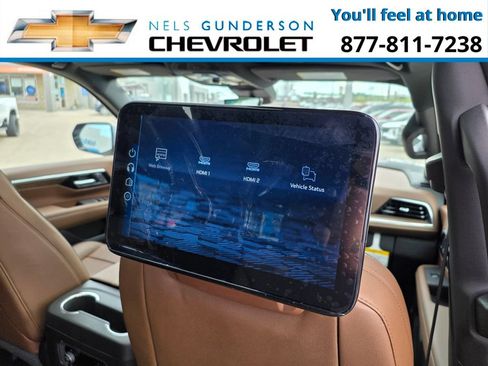 New 2026 Chevrolet Suburban High Country AWD/4WD image 14