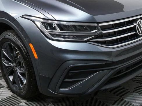 Certified 2023 Volkswagen Tiguan SE image 35