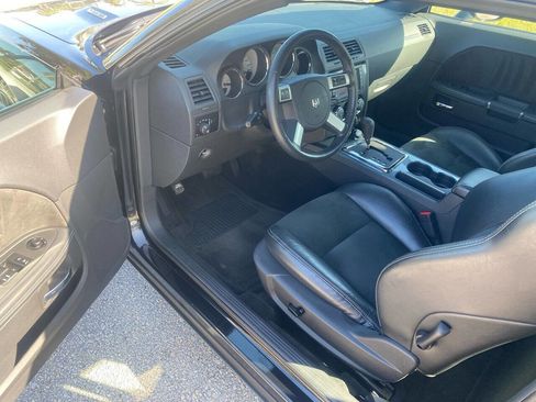 Used 2009 Dodge Challenger SRT8 w/ SRT Option Group II image 10