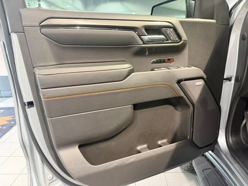 Used 2023 GMC Sierra 1500 AT4 w/ AT4 Premium Package AWD/4WD image 14