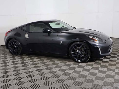 Used 2020 Nissan 370Z Coupe image 11