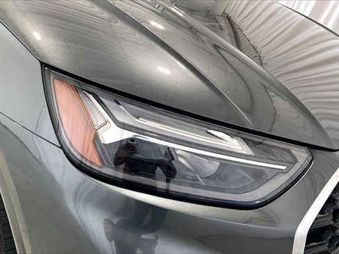 Used 2022 Audi Q5 2.0T Premium image 12