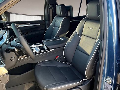 New 2026 Cadillac Escalade Sport w/ Touring Package image 9