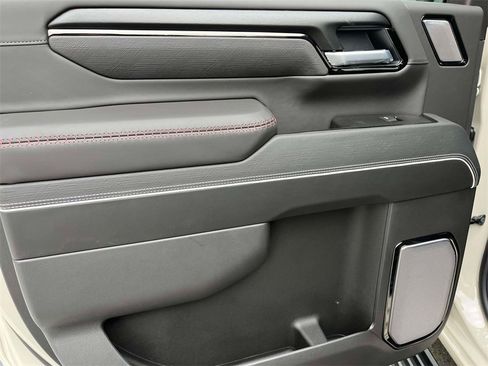 New 2026 GMC Sierra 2500 AT4X w/ LPO, Black Badging Package image 16