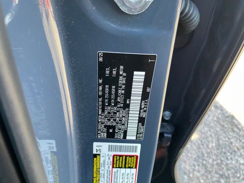 Used 2025 Toyota Grand Highlander FWD image 31