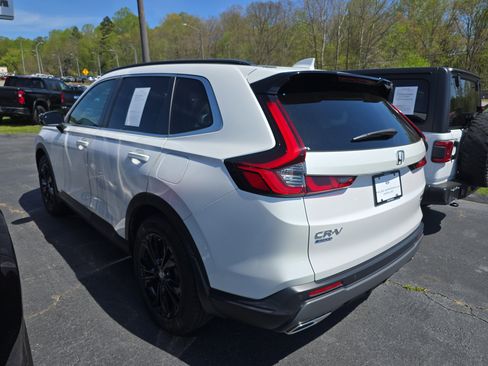 Used 2023 Honda CR-V Sport Touring image 3