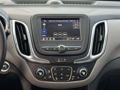 Used 2022 Chevrolet Equinox LT w/ Driver Convenience Package image 24