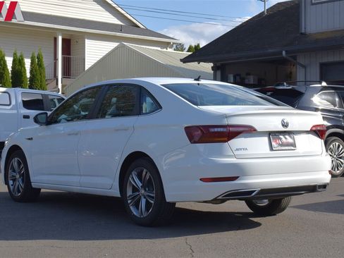 Used 2019 Volkswagen Jetta R-Line image 2