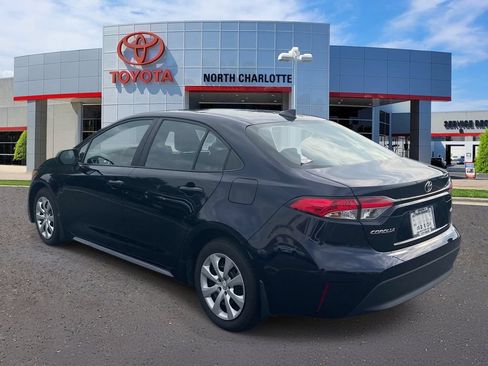 Used 2025 Toyota Corolla LE FWD image 6