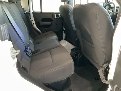 Used 2023 Jeep Gladiator Willys image 22