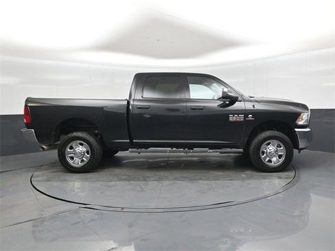 Used 2018 RAM 2500 Tradesman w/ Chrome Appearance Group image 2