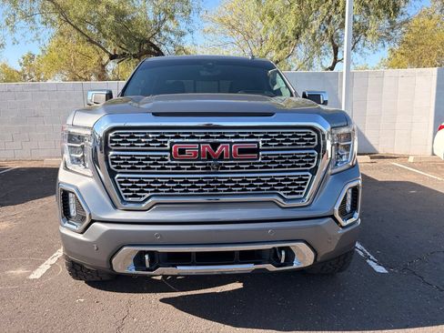 Used 2021 GMC Sierra 1500 Denali w/ Denali Ultimate Package AWD/4WD image 3