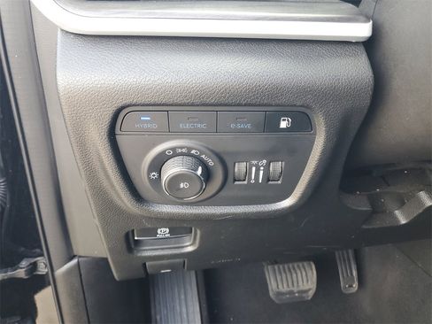 Used 2024 Jeep Grand Cherokee Limited 4xe image 16