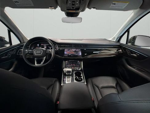Used 2023 Audi Q7 3.0T Premium Plus w/ Premium Plus Package AWD/4WD image 9