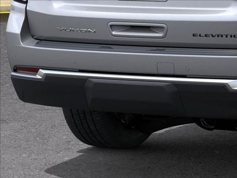 New 2026 GMC Yukon Elevation image 14