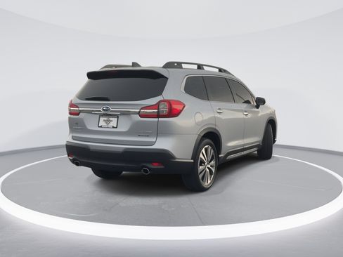 Used 2022 Subaru Ascent Touring AWD/4WD image 5