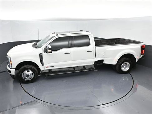 Certified 2024 Ford F350 Platinum AWD/4WD image 42