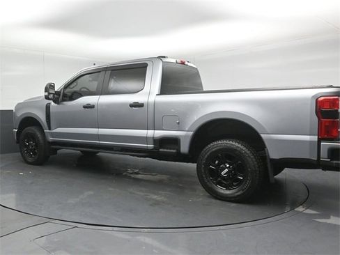 Used 2024 Ford F250 XL w/ STX Appearance Package image 5
