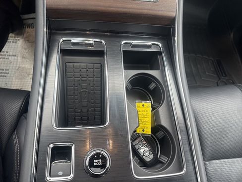 Used 2025 Lincoln Aviator Reserve w/ Equipment Group 201A image 17