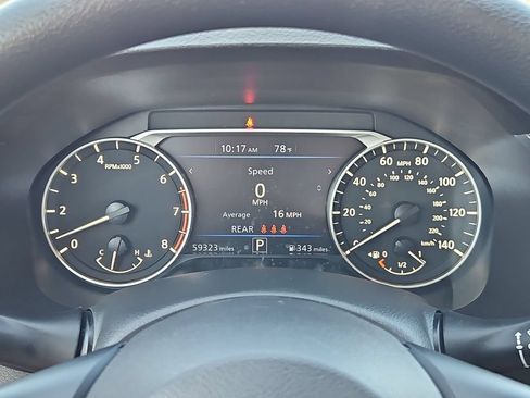 Used 2024 Nissan Altima 2.5 SV FWD image 15
