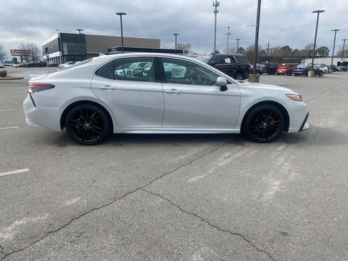 Used 2024 Toyota Camry XSE image 8