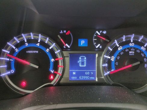 Used 2019 Toyota 4Runner SR5 image 17