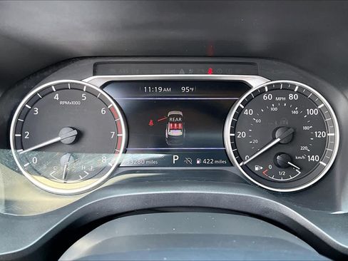 Used 2025 Nissan Rogue SV AWD/4WD image 25