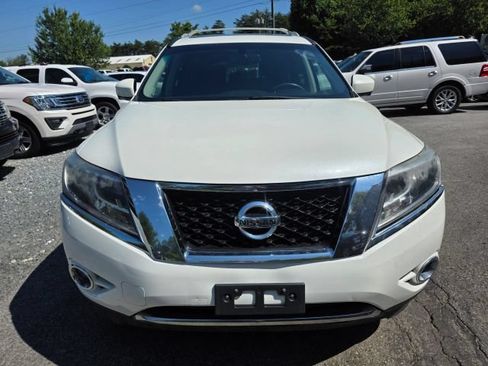 Used 2015 Nissan Pathfinder Platinum AWD/4WD image 2