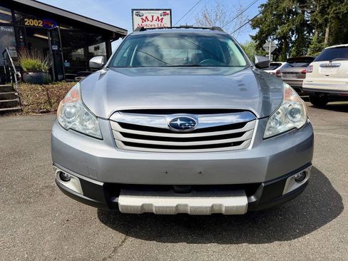 Used 2011 Subaru Outback 2.5i Premium AWD/4WD image 9