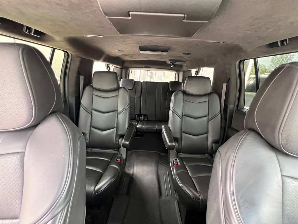 Used 2015 Cadillac Escalade ESV Platinum AWD/4WD image 23