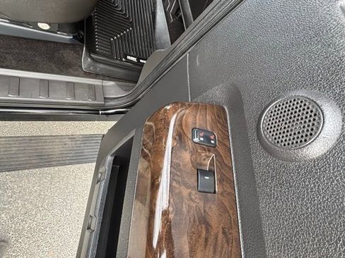 Used 2013 Ford F250 Platinum w/ FX4 Off Road Pkg image 24