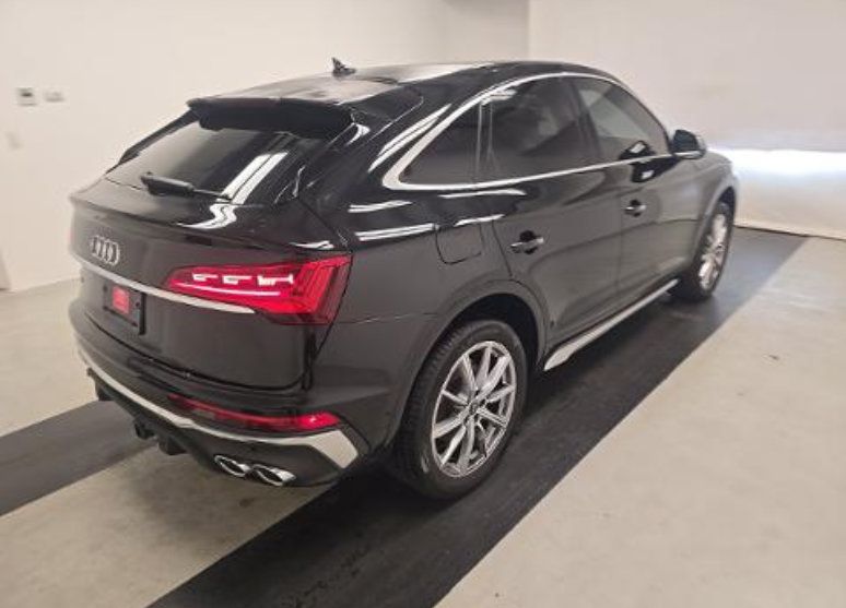Used 2023 Audi SQ5 Prestige w/ Prestige Package AWD/4WD image 4