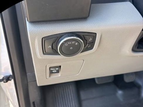 Used 2017 Ford F150 XL w/ Equipment Group 101A Mid image 32