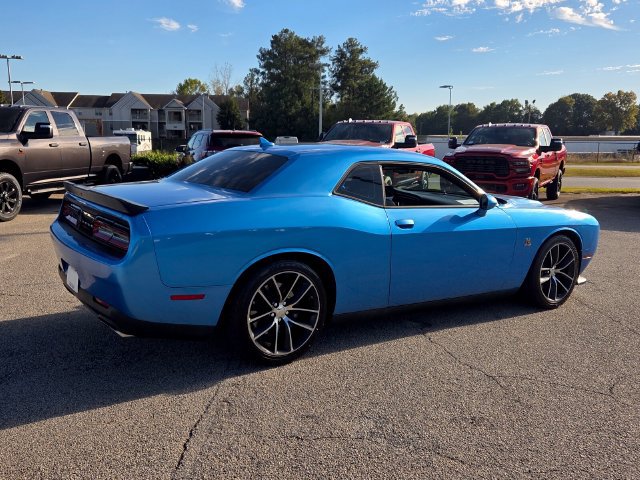 Used 2016 Dodge Challenger R/T Scat Pack w/ Leather Interior Group RWD image 10