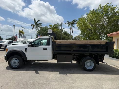 Used 2017 Ford F550 2WD Regular Cab Super Duty image 10