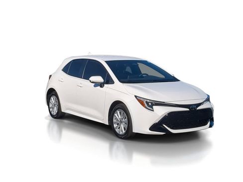 Used 2025 Toyota Corolla SE image 2