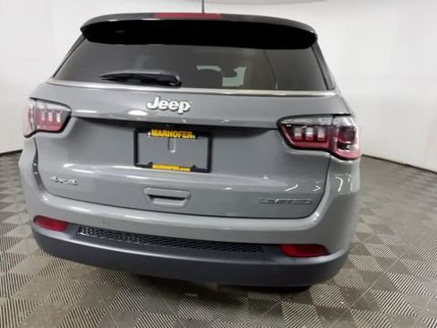 Used 2024 Jeep Compass Limited w/ Sun and Sound Group AWD/4WD image 5
