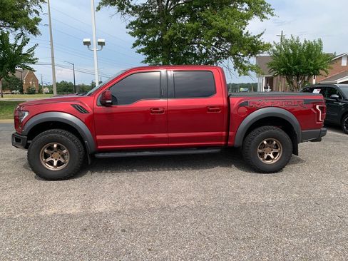 Used 2019 Ford F150 Raptor w/ Equipment Group 802A Luxury AWD/4WD image 5
