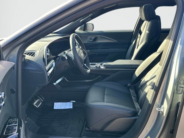 New 2027 Cadillac Lyriq Sport w/ LPO, Floor Liner Package AWD/4WD image 10