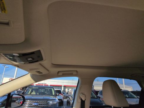 Used 2021 Lexus RX 450h AWD w/ Luxury Package image 21