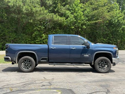Used 2020 Chevrolet Silverado 2500 LTZ w/ LTZ Convenience Package AWD/4WD image 2