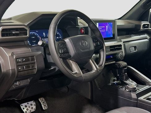 Used 2024 Toyota Tacoma TRD Sport AWD/4WD image 7
