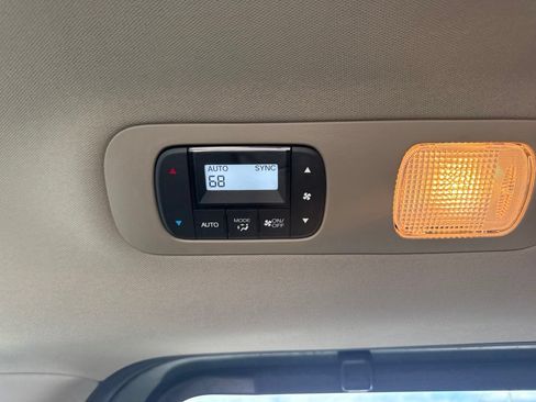 Used 2018 Honda Odyssey Touring image 15