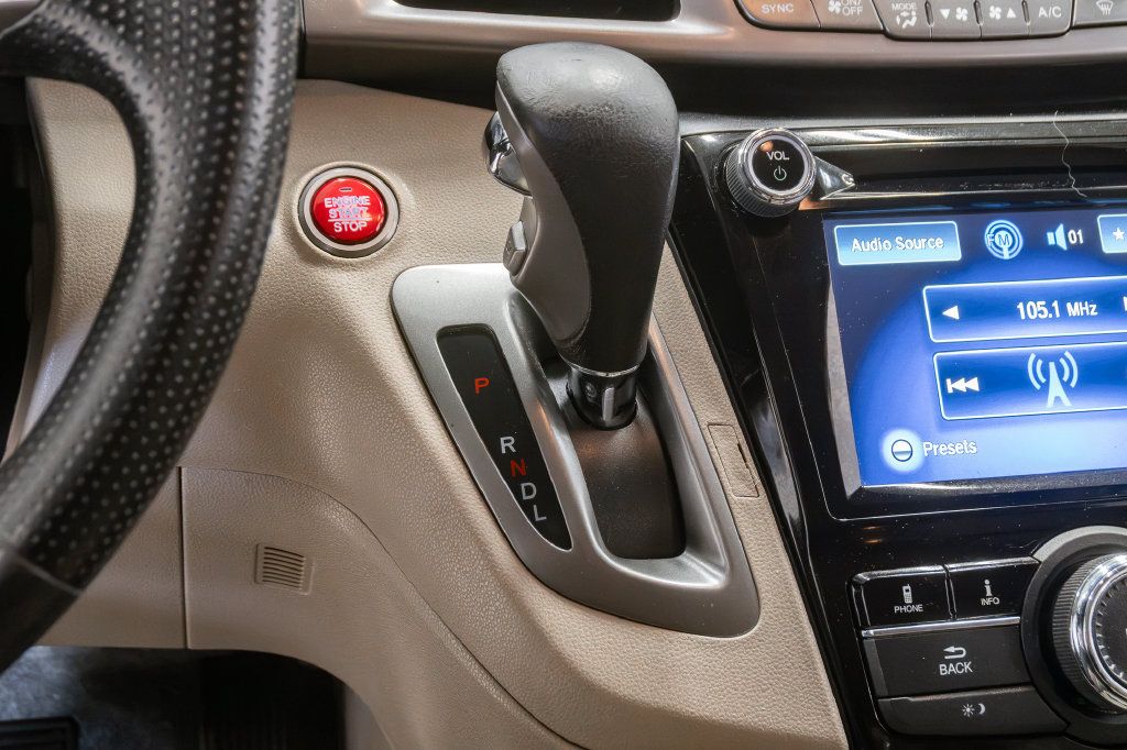 Used 2016 Honda Odyssey SE image 21