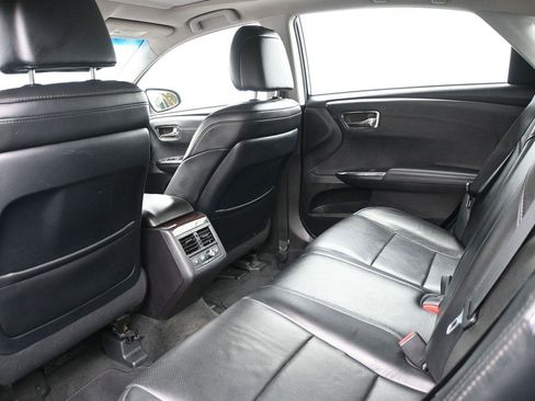 Used 2014 Toyota Avalon Limited FWD image 11