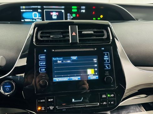 Used 2019 Toyota Prius LE image 11