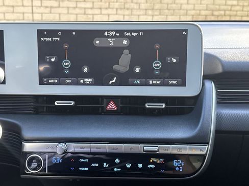 Used 2024 Hyundai Ioniq 5 SEL image 17