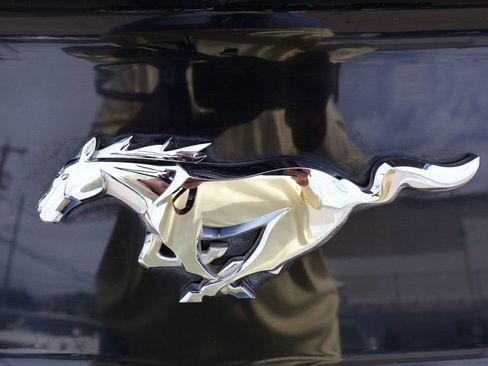 Used 2019 Ford Mustang Coupe RWD image 10